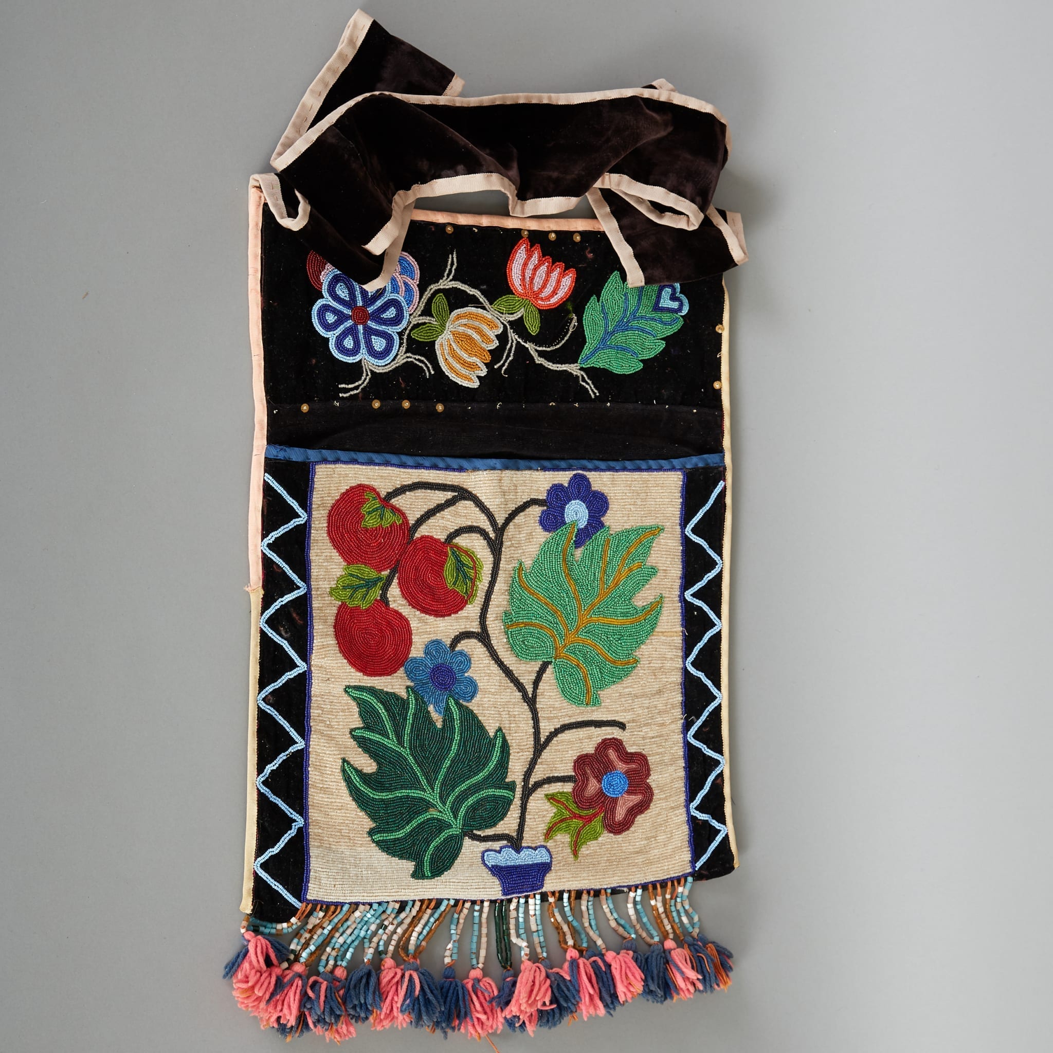 Ojibwe Bandolier Bag Early 20th c.