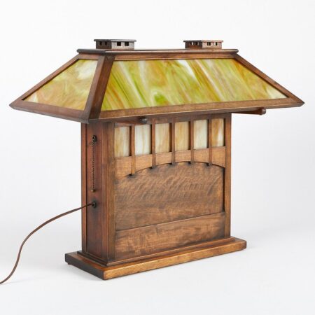 Peterson Daisy Stained Slag Glass Desk Lamp