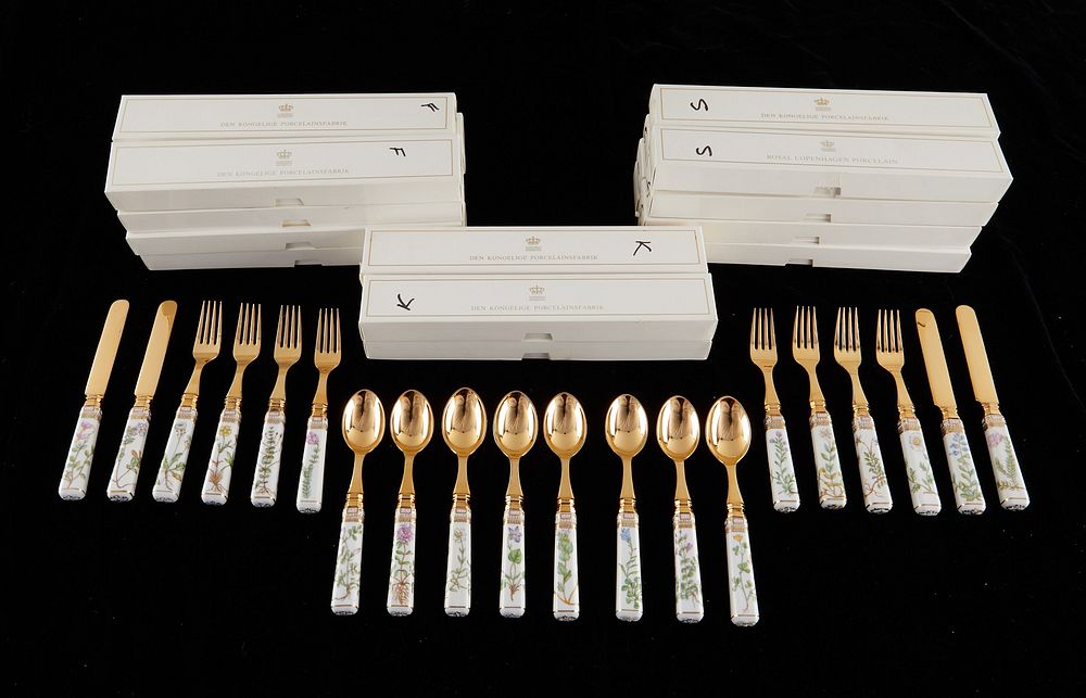 Set of 20 pcs Flora Danica and Georg Jensen Flatware