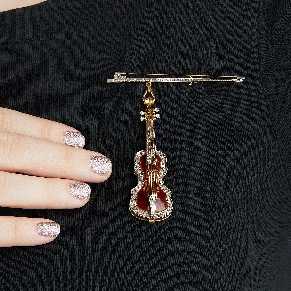 Stradivarius 18k Gold, Diamond, & Enamel Brooch