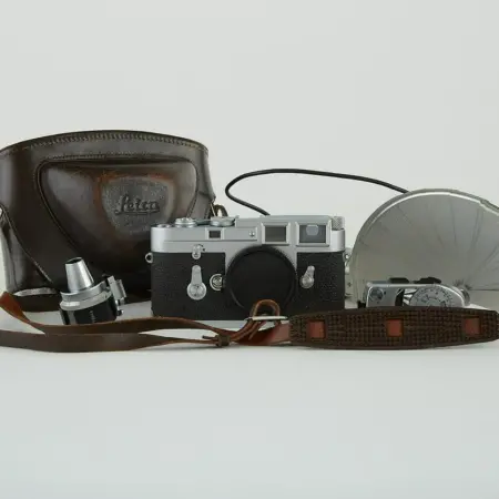 Leica M3 Camera Body w/ Viewfinder and Flash